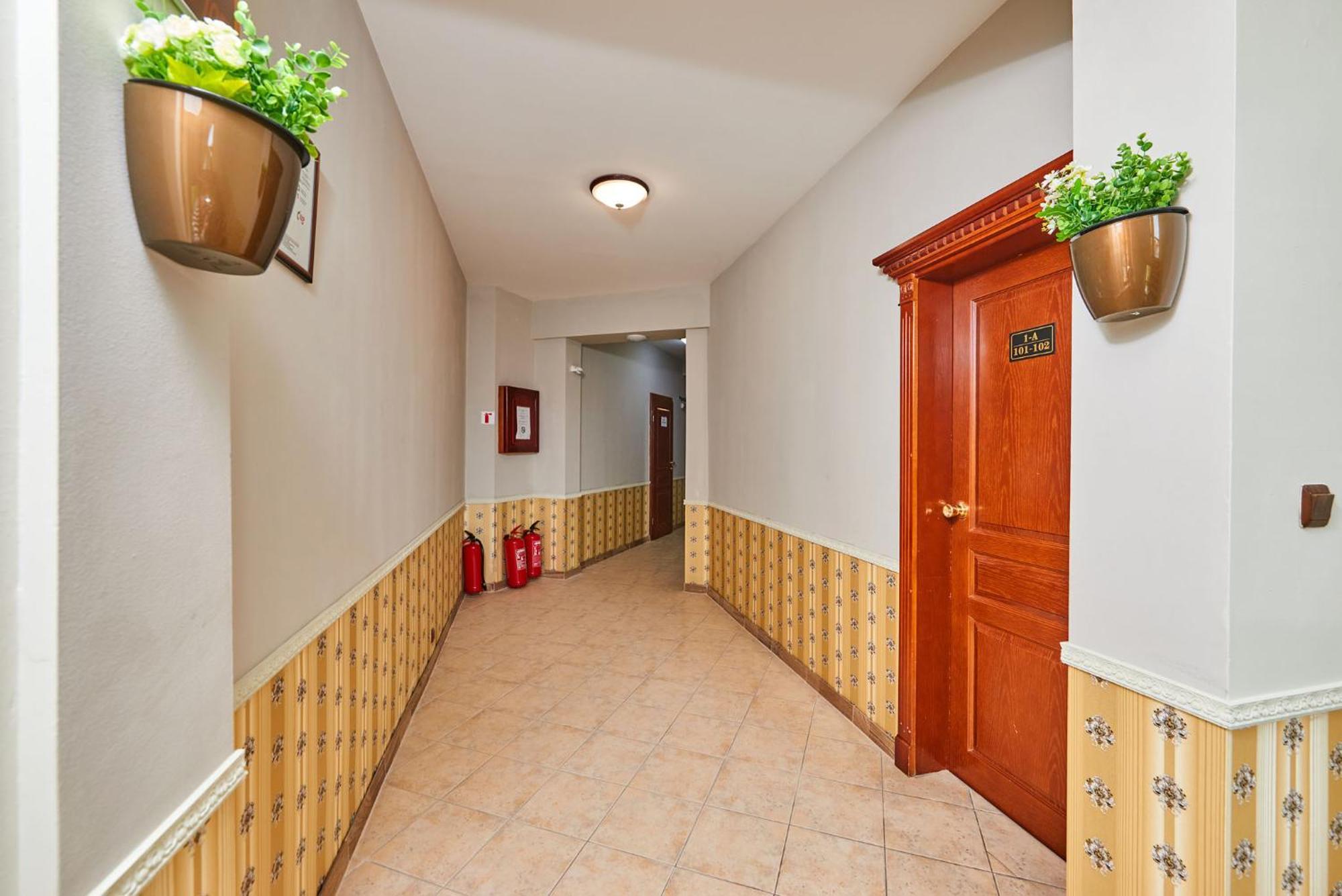 Hotel Manz 2 Pomorie Exterior foto